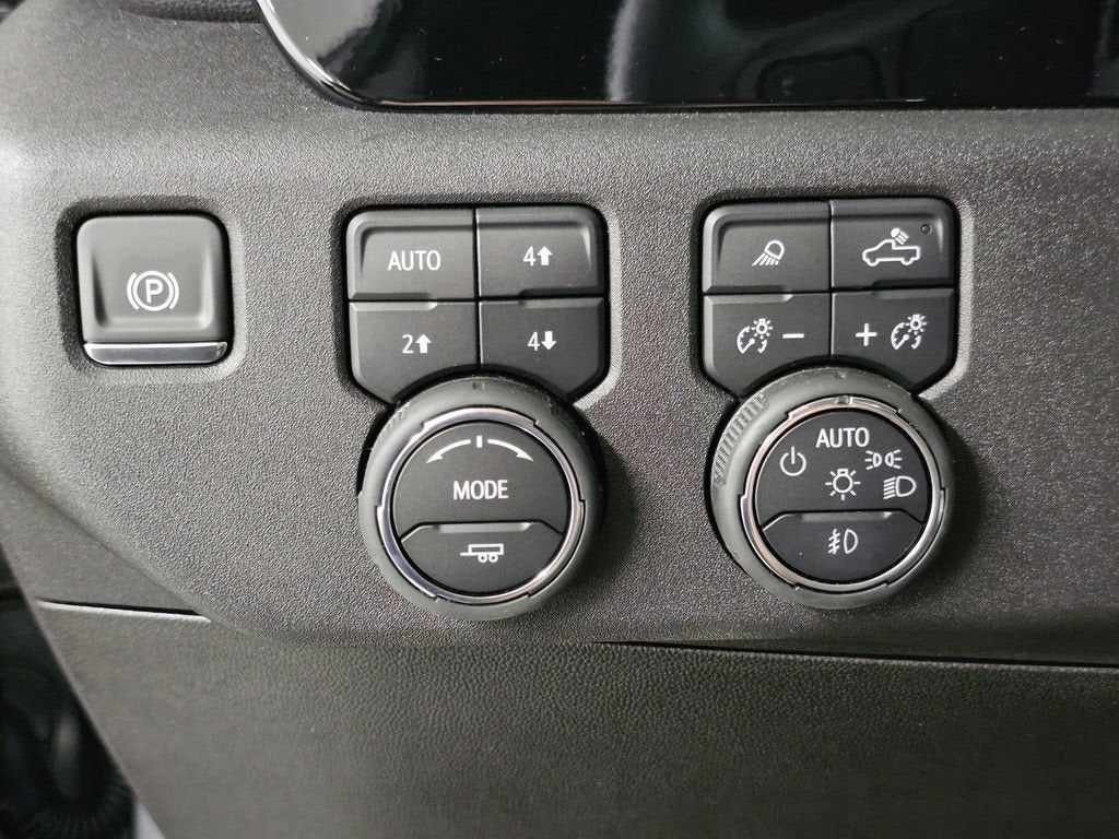 2025 Chevrolet Silverado 3500 HD LTZ DRW