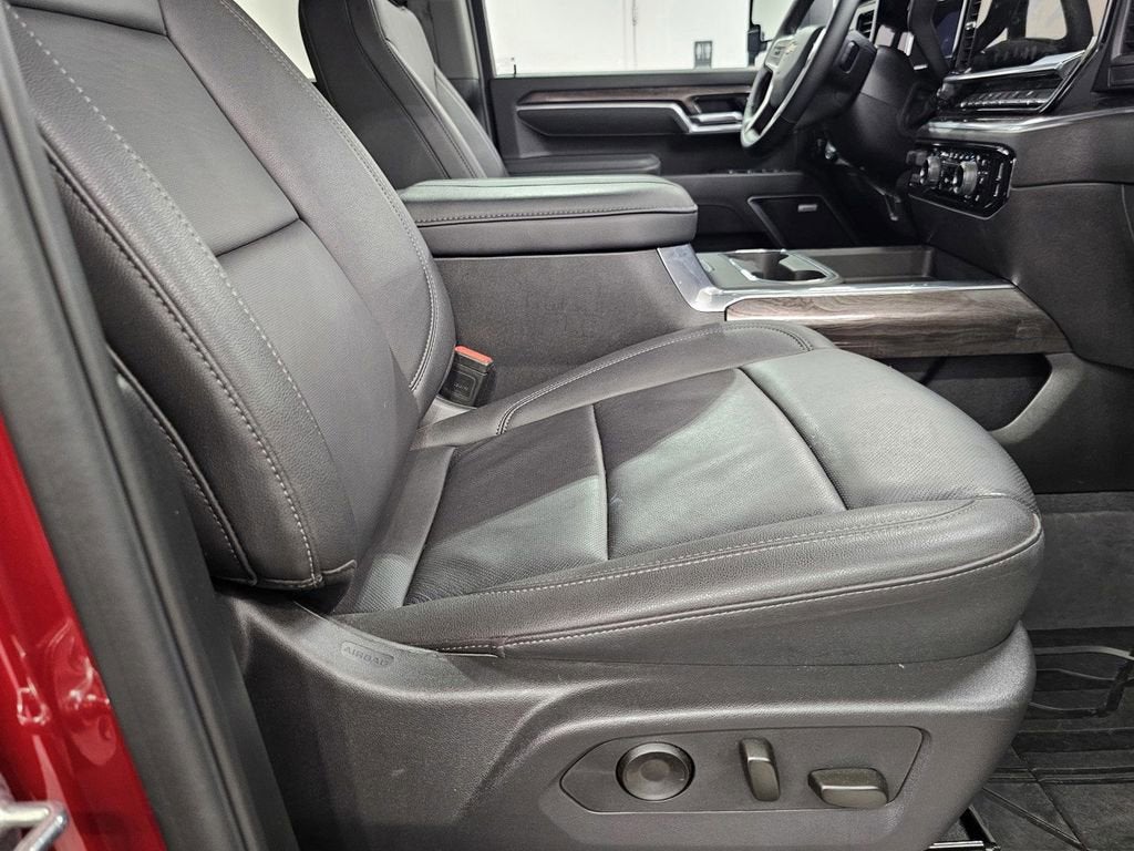 2025 Chevrolet Silverado 3500 HD LTZ