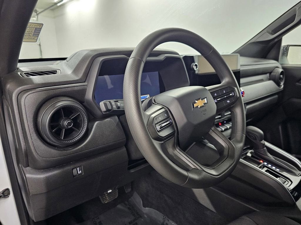 2025 Chevrolet Colorado WT/LT