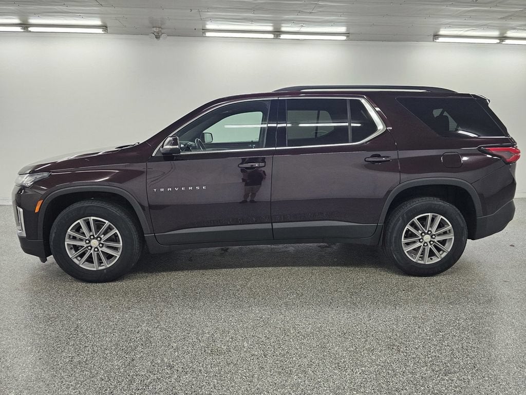 2022 Chevrolet Traverse LT Cloth
