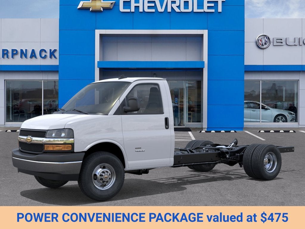 2025 Chevrolet Express Cutaway 3500 1WT