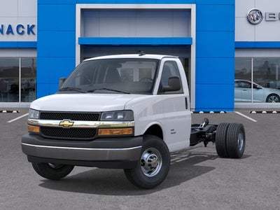 2025 Chevrolet Express Cutaway 3500 1WT