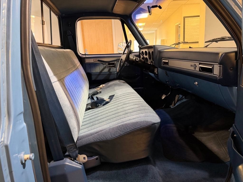 1986 Chevrolet Pickup Base