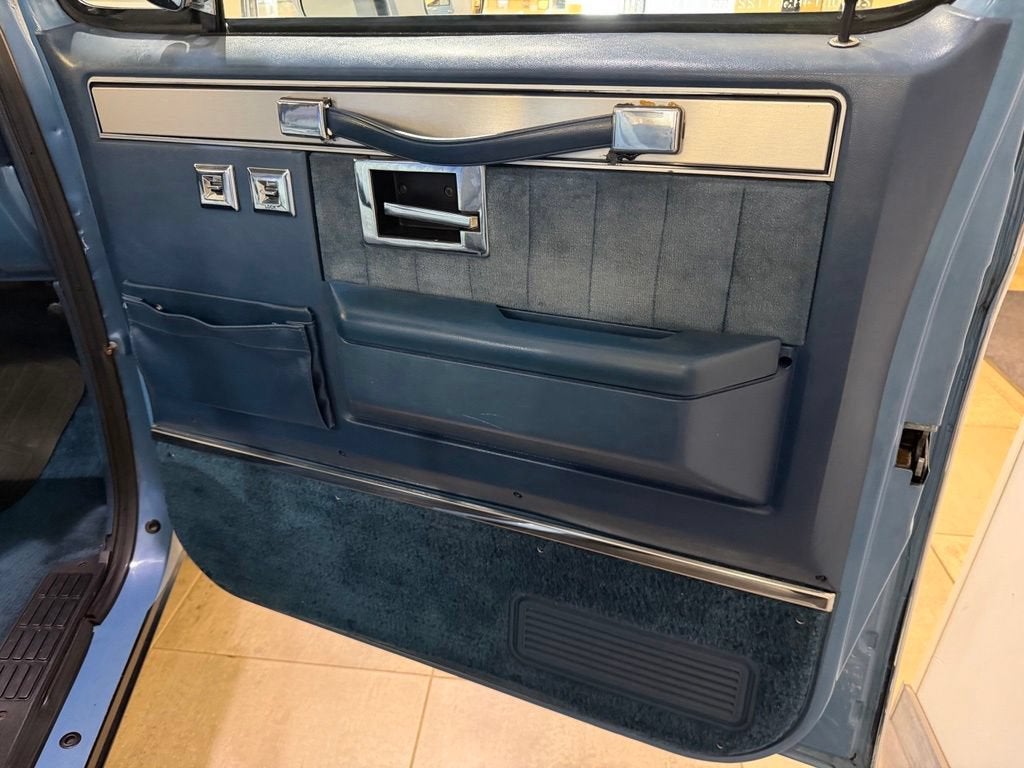 1986 Chevrolet Pickup Base