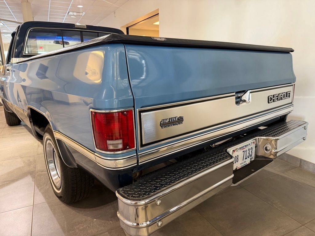 1986 Chevrolet Pickup Base