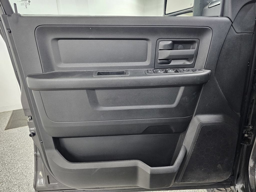 2024 RAM 2500 Tradesman Crew Cab 4x4 6'4" Box