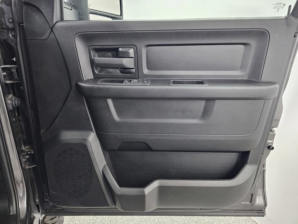 2024 RAM 2500 Tradesman Crew Cab 4x4 6'4" Box