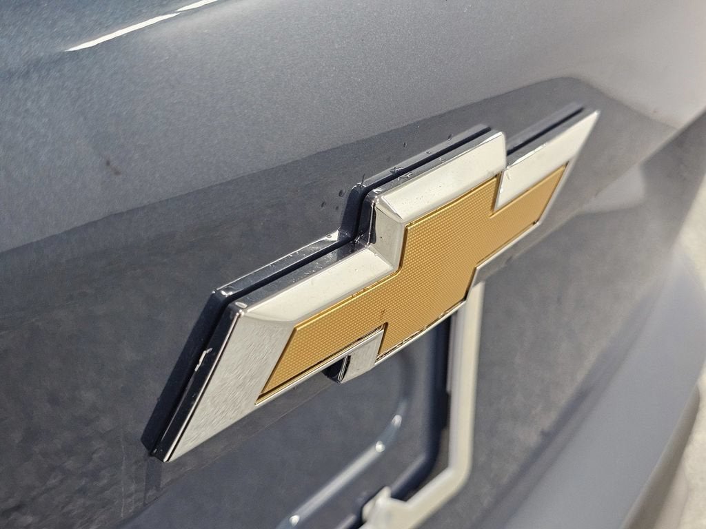 2027 Chevrolet Equinox LT - Photo 25