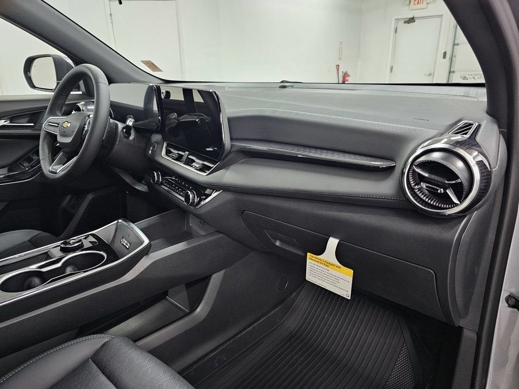2027 Chevrolet Equinox FWD LT
