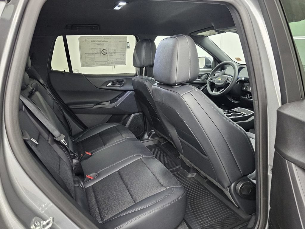 2027 Chevrolet Equinox FWD LT
