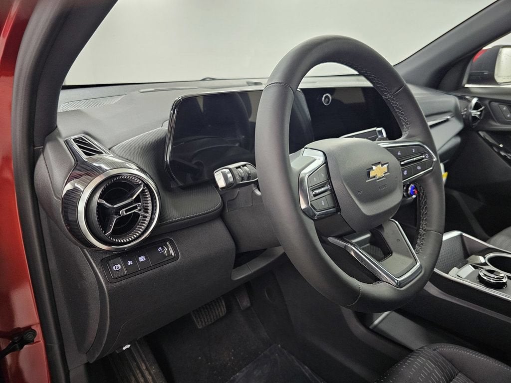 2027 Chevrolet Equinox LT - Photo 11
