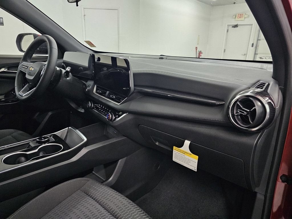 2027 Chevrolet Equinox LT - Photo 12