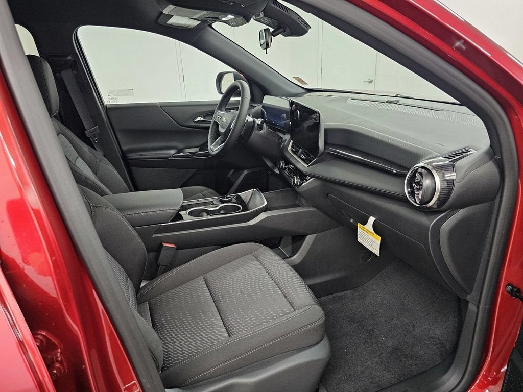 2027 Chevrolet Equinox LT - Photo 24