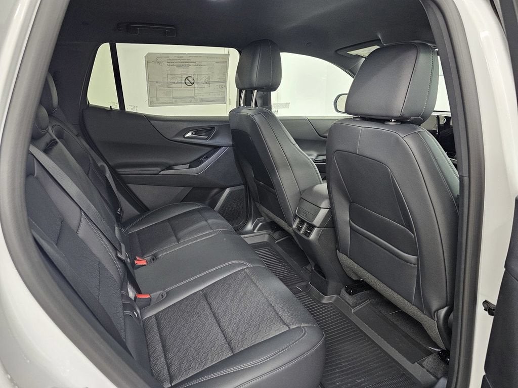 2027 Chevrolet Equinox LT - Photo 27