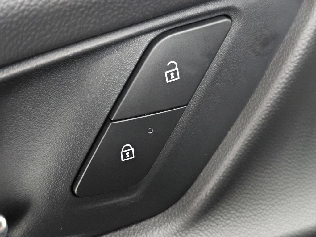2027 Chevrolet Equinox LT - Photo 27