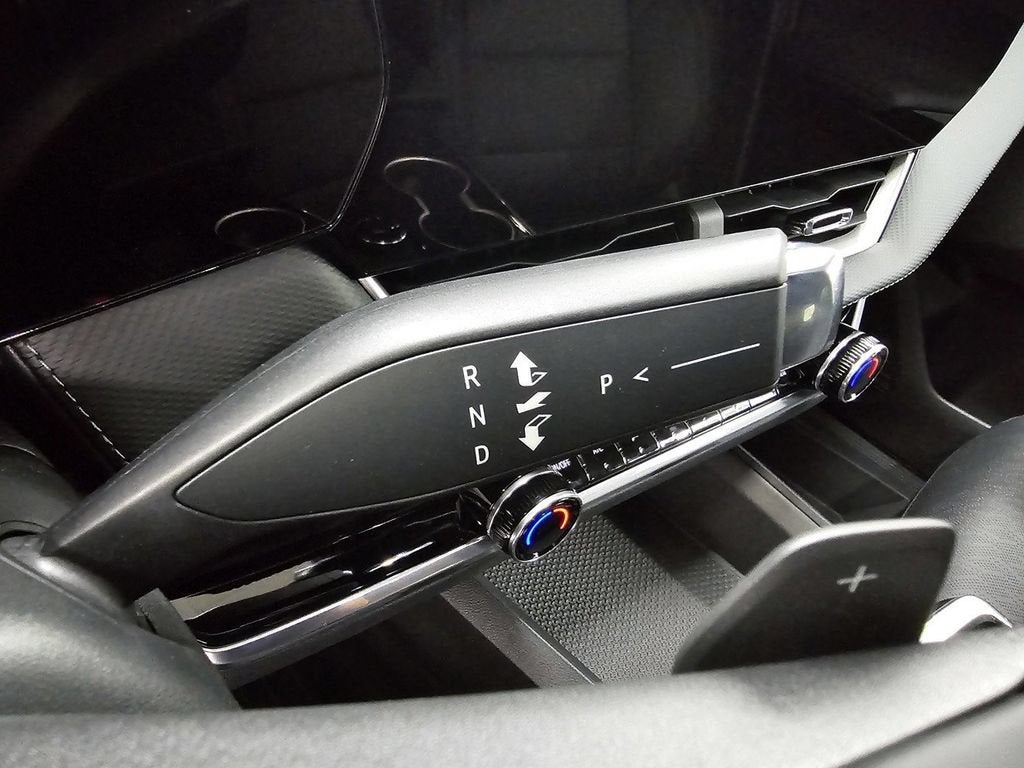 2027 Chevrolet Equinox LT - Photo 33