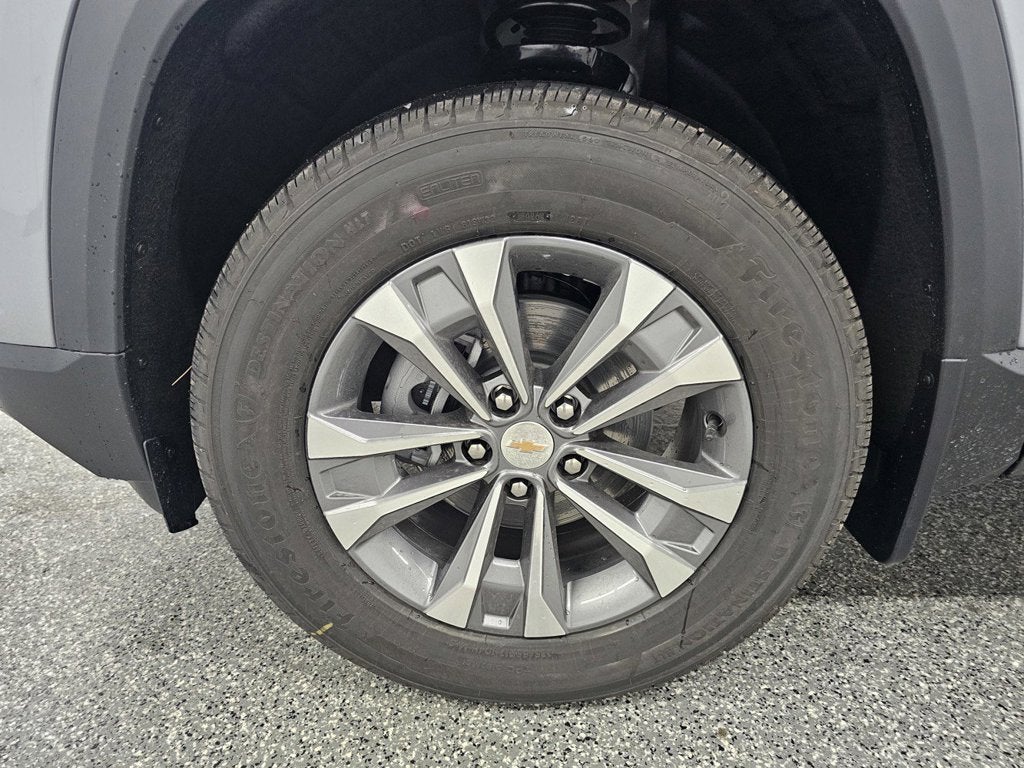 2027 Chevrolet Equinox LT - Photo 10