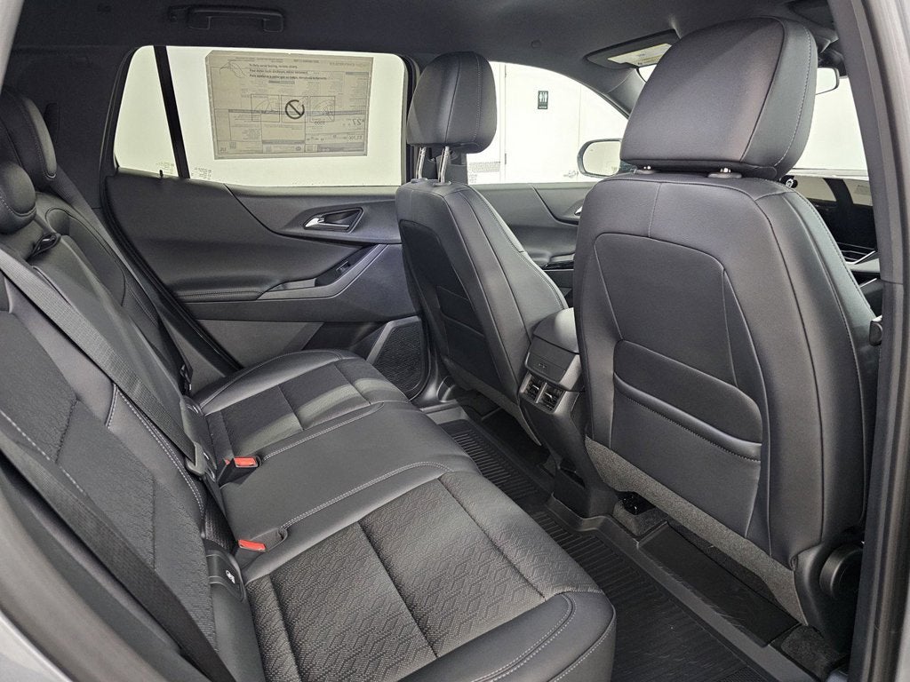 2027 Chevrolet Equinox LT - Photo 28