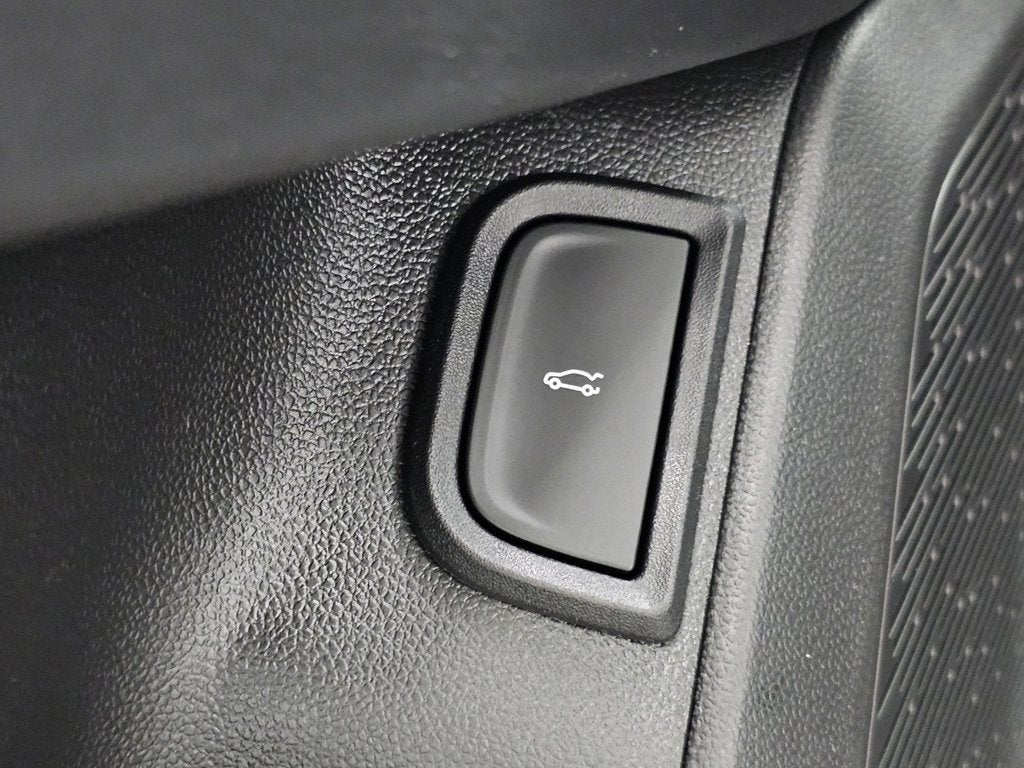 2027 Chevrolet Equinox LT - Photo 33