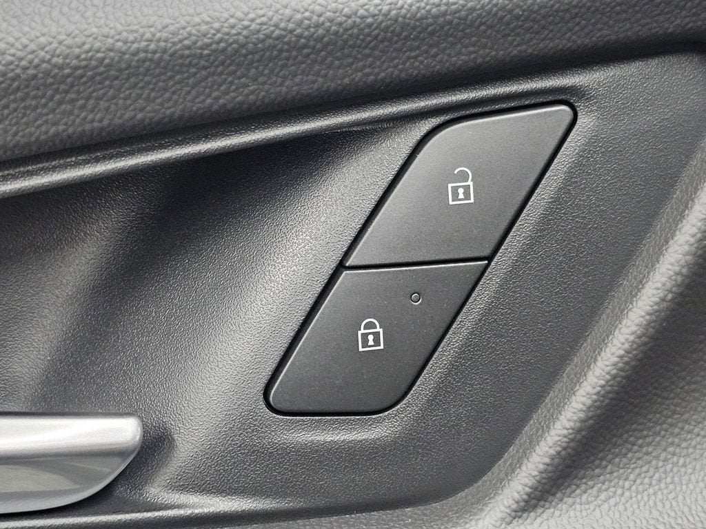 2026 Chevrolet Equinox LT - Photo 28