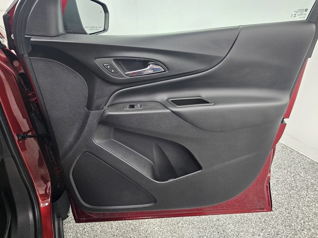2024 Chevrolet Equinox LT - Photo 25
