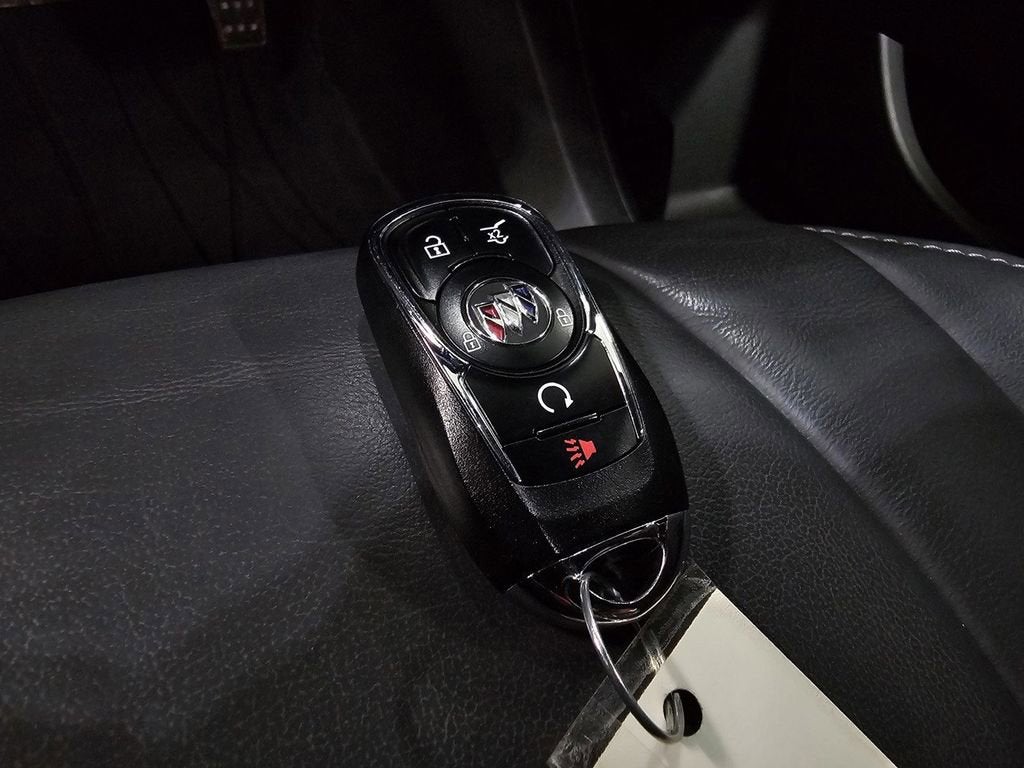 2022 Buick Enclave Essence