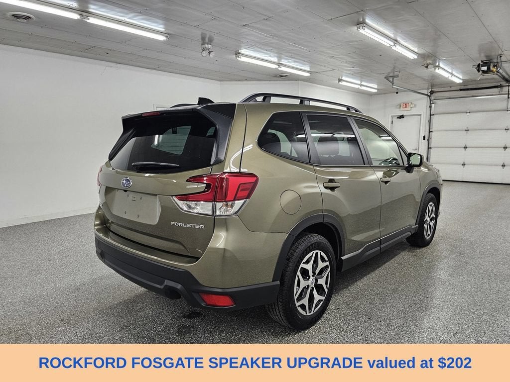 2024 Subaru Forester Premium
