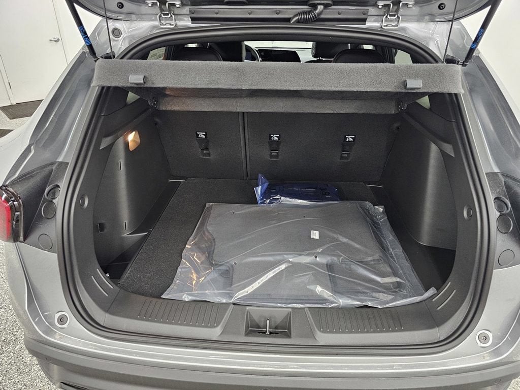 2026 Chevrolet Trax RS - Photo 25
