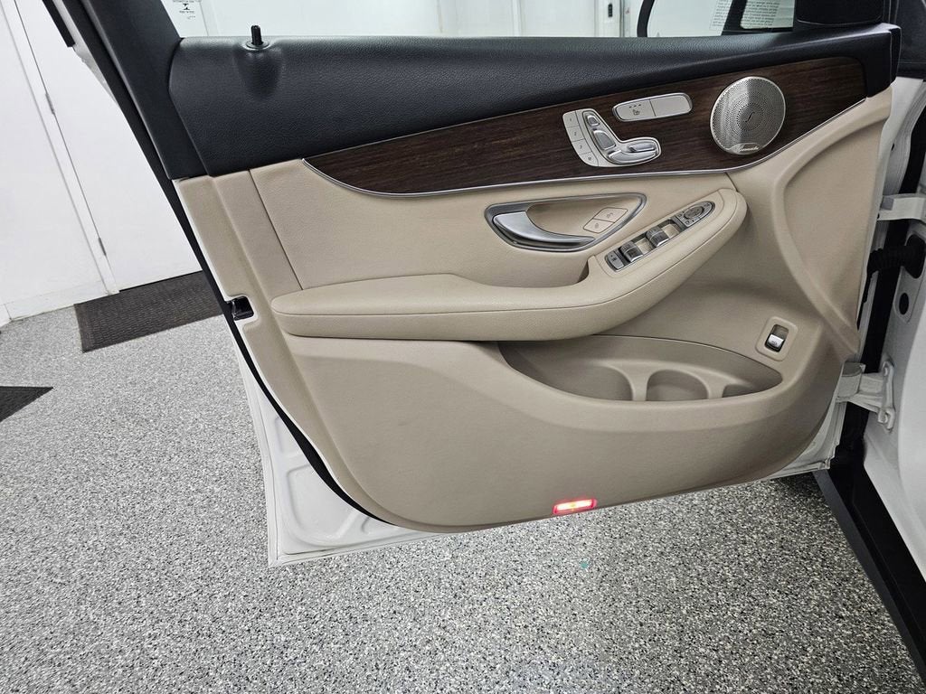 2021 Mercedes-Benz GLC GLC 300