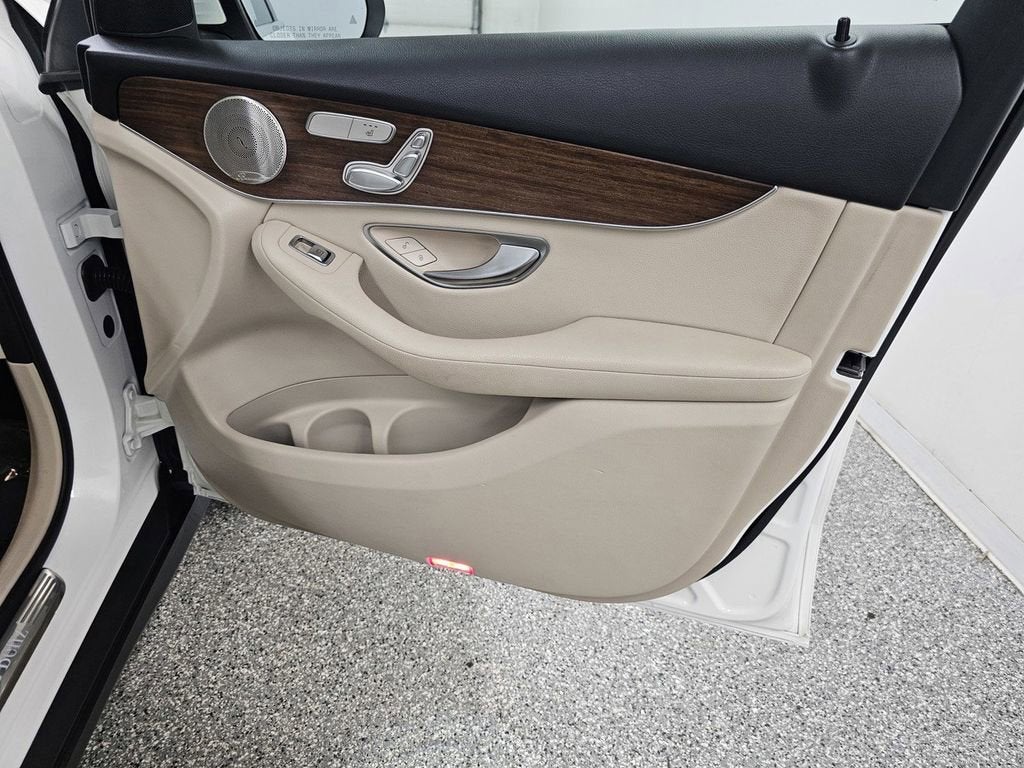 2021 Mercedes-Benz GLC GLC 300