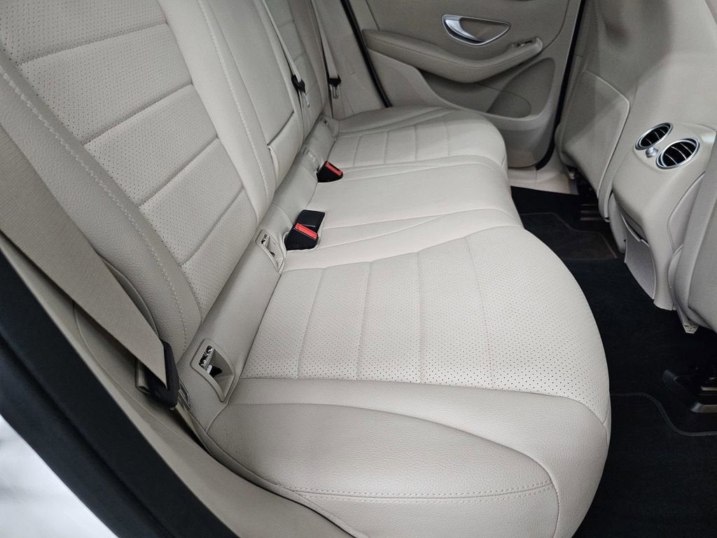 2021 Mercedes-Benz GLC GLC 300