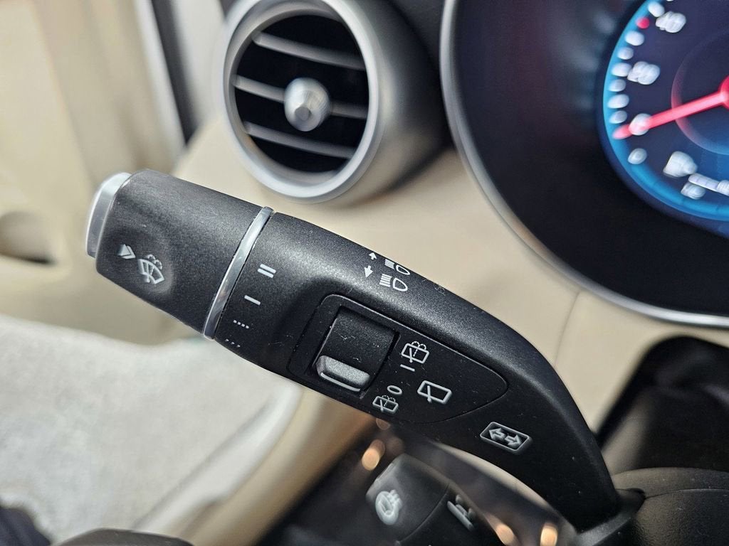 2021 Mercedes-Benz GLC GLC 300