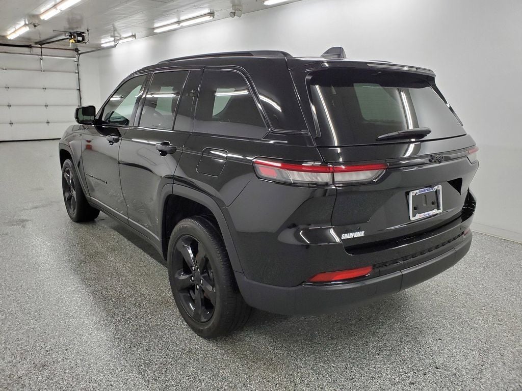 2022 Jeep Grand Cherokee Altitude