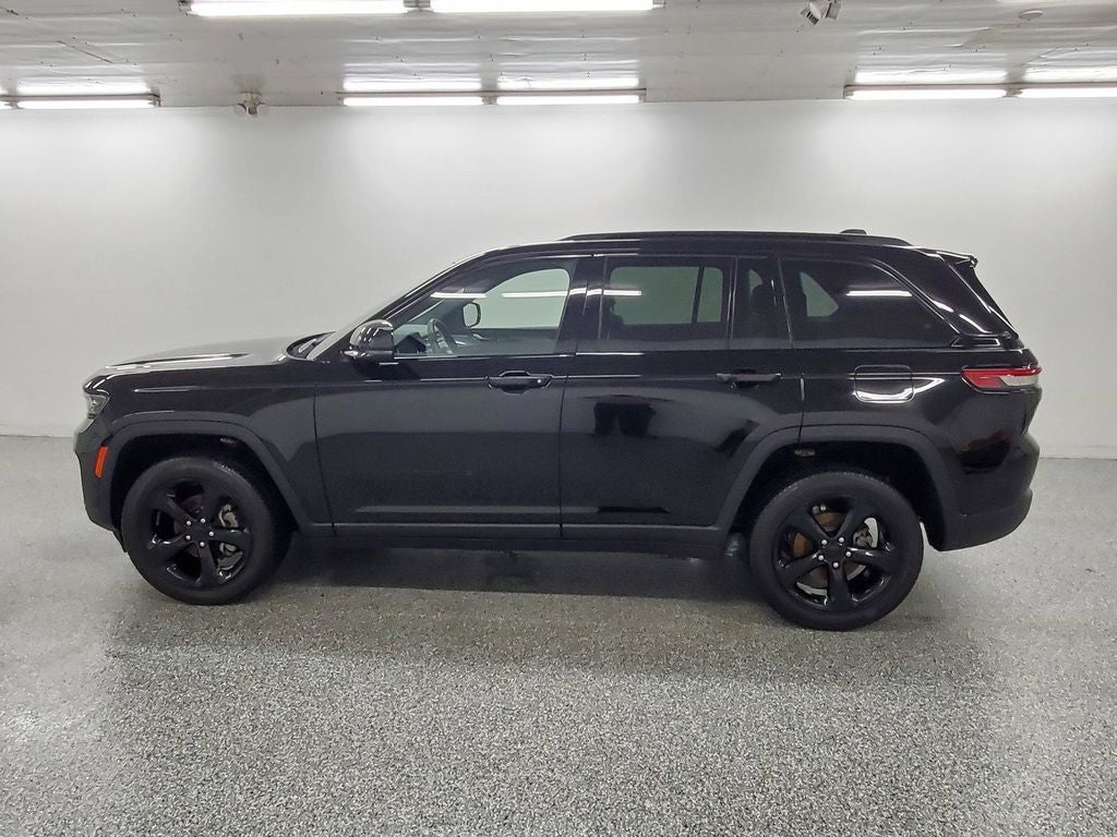 2022 Jeep Grand Cherokee Altitude