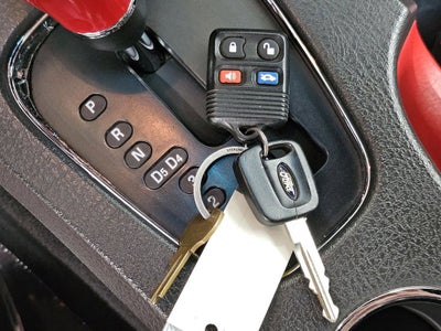 2002 Ford Thunderbird Base