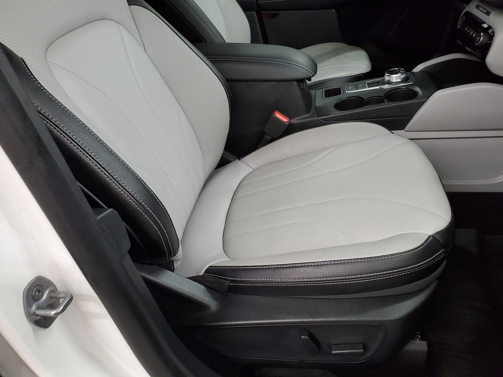 2025 Ford Escape Hybrid Platinum