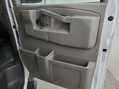 2022 Chevrolet Express 3500 LS Passenger