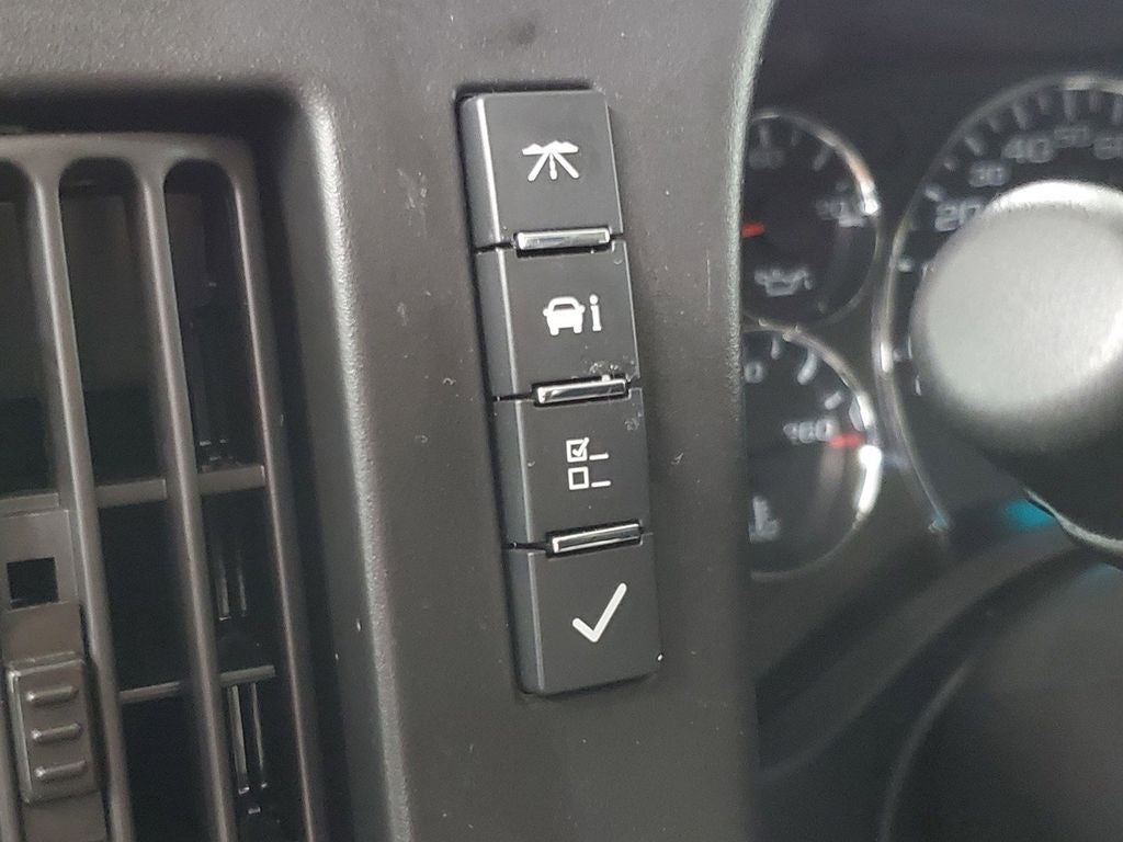 2022 Chevrolet Express 3500 LS Passenger