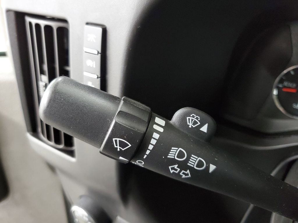 2022 Chevrolet Express 3500 LS Passenger