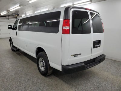 2022 Chevrolet Express 3500 LS Passenger