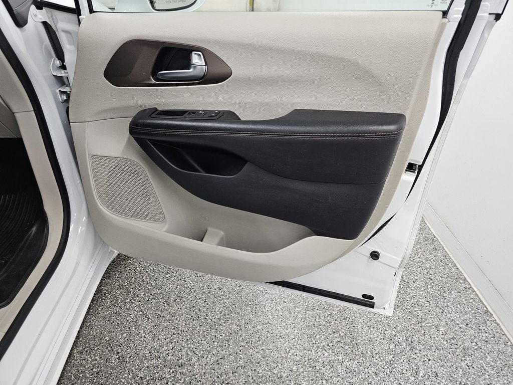 2019 Chrysler Pacifica Touring Plus
