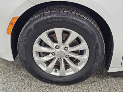 2019 Chrysler Pacifica Touring Plus