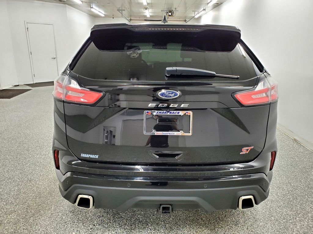 2022 Ford Edge ST