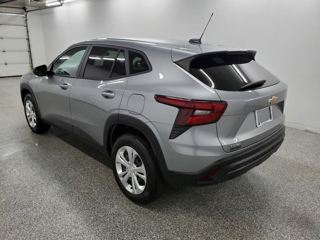 2025 Chevrolet Trax LS