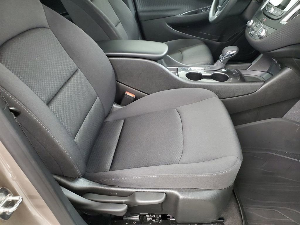 2023 Chevrolet Malibu LS