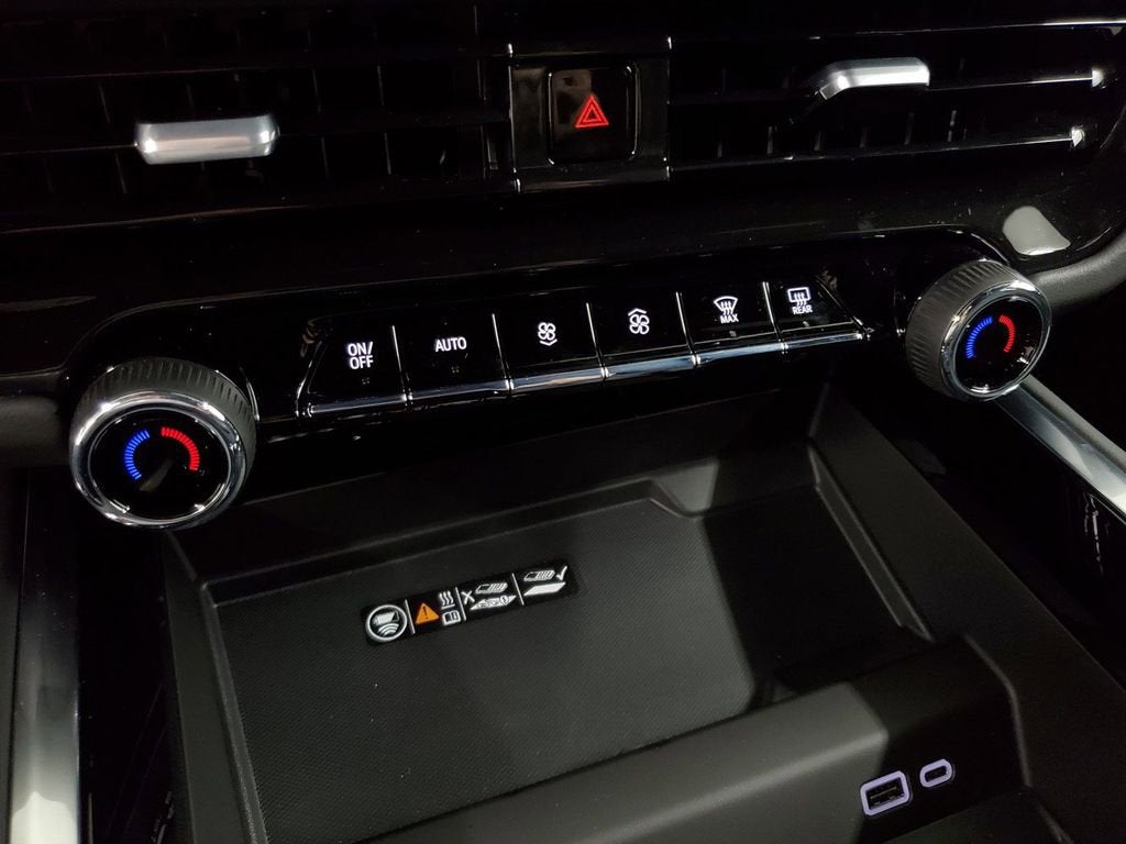 2025 Chevrolet Tahoe RST