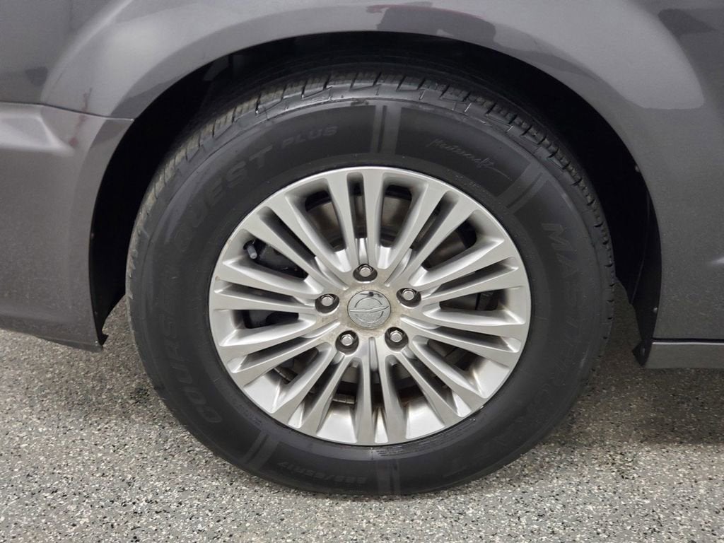 2014 Chrysler Town & Country Touring-L 30th Anniversary