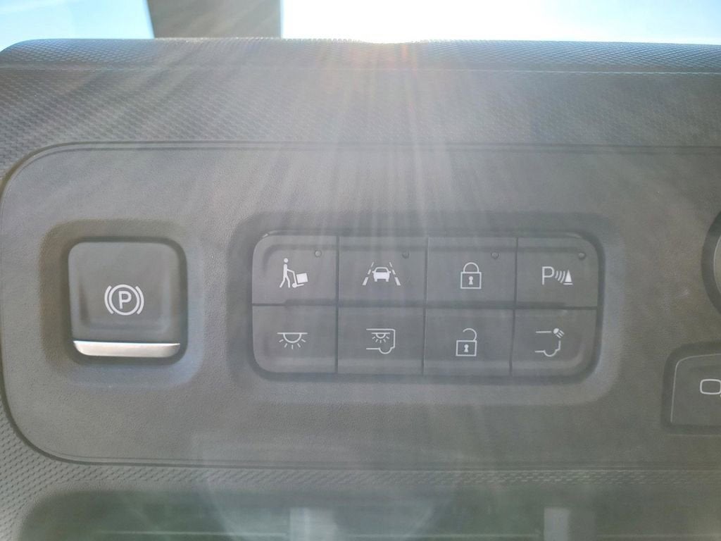 2025 Chevrolet BrightDrop 400 AWD 400